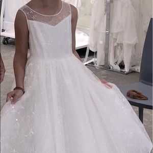 Flower girl dress. Only worn once. Great condition